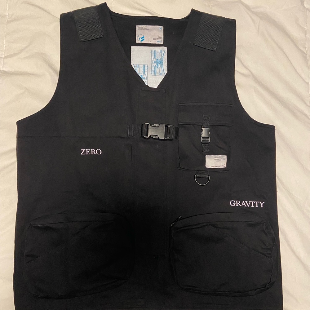 C2H4 Zero Gravity Print Utility Vest In Black